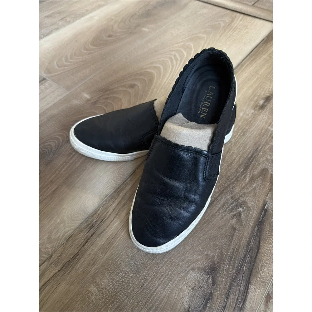 Lauren Ralph Lauren Jinny Leather Slip On Sneakers‎ 8 Black Minimalist Comfort